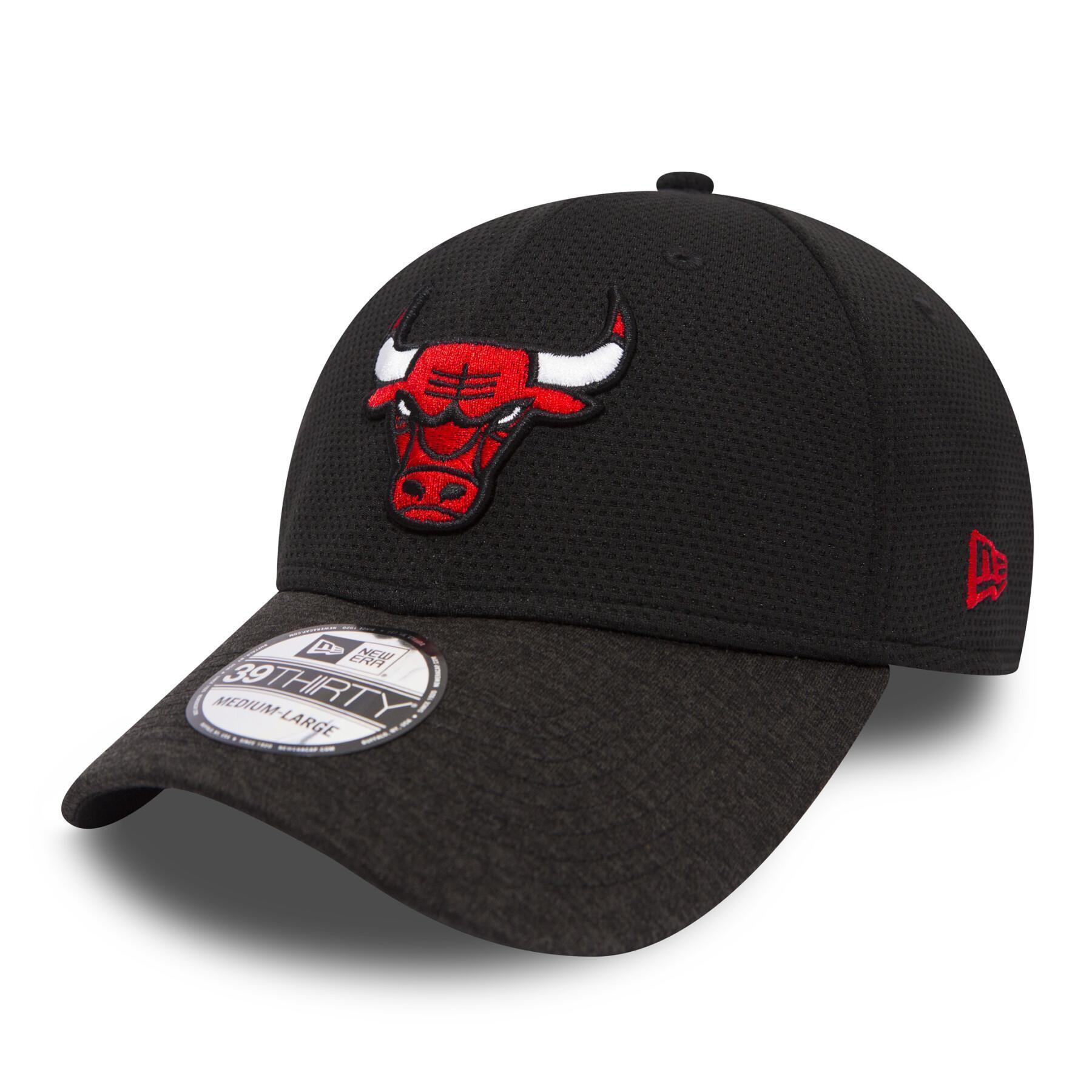 Pet New Era 39thirty Shadow Tech Chicago Bulls