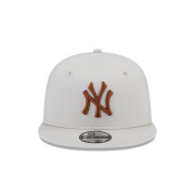 Snapback pet New York Yankees 9Fifty League Essential